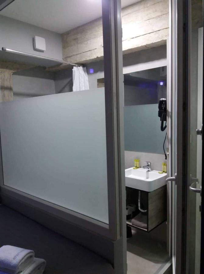 Athens.apartotel.box * Atena